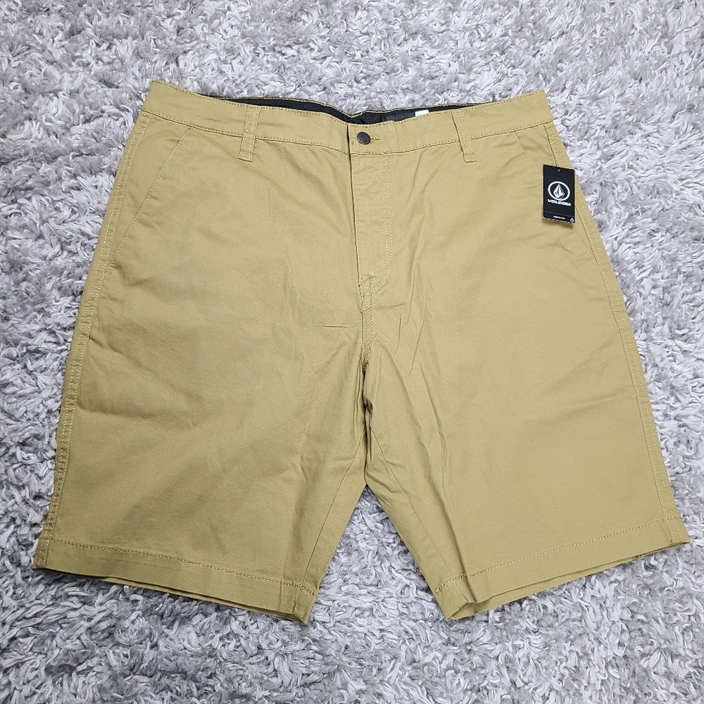 NWT Volcom Men's Brown Stretch Shorts 10" Inseam Size 36